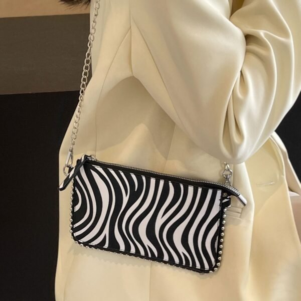 Western Style Niche Casual Crossbody Underarm Women's Bag - Image 7